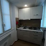 شقة Little House Leonardo