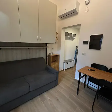 Little House Leonardo Apartment *