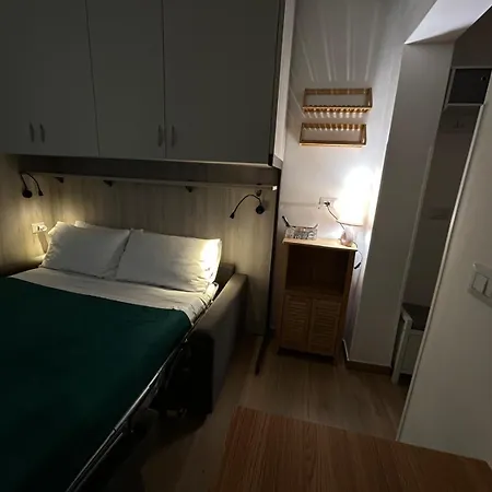 Little House Leonardo Apartment