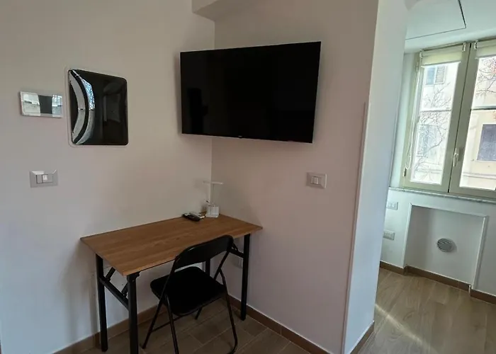 Little House Leonardo *